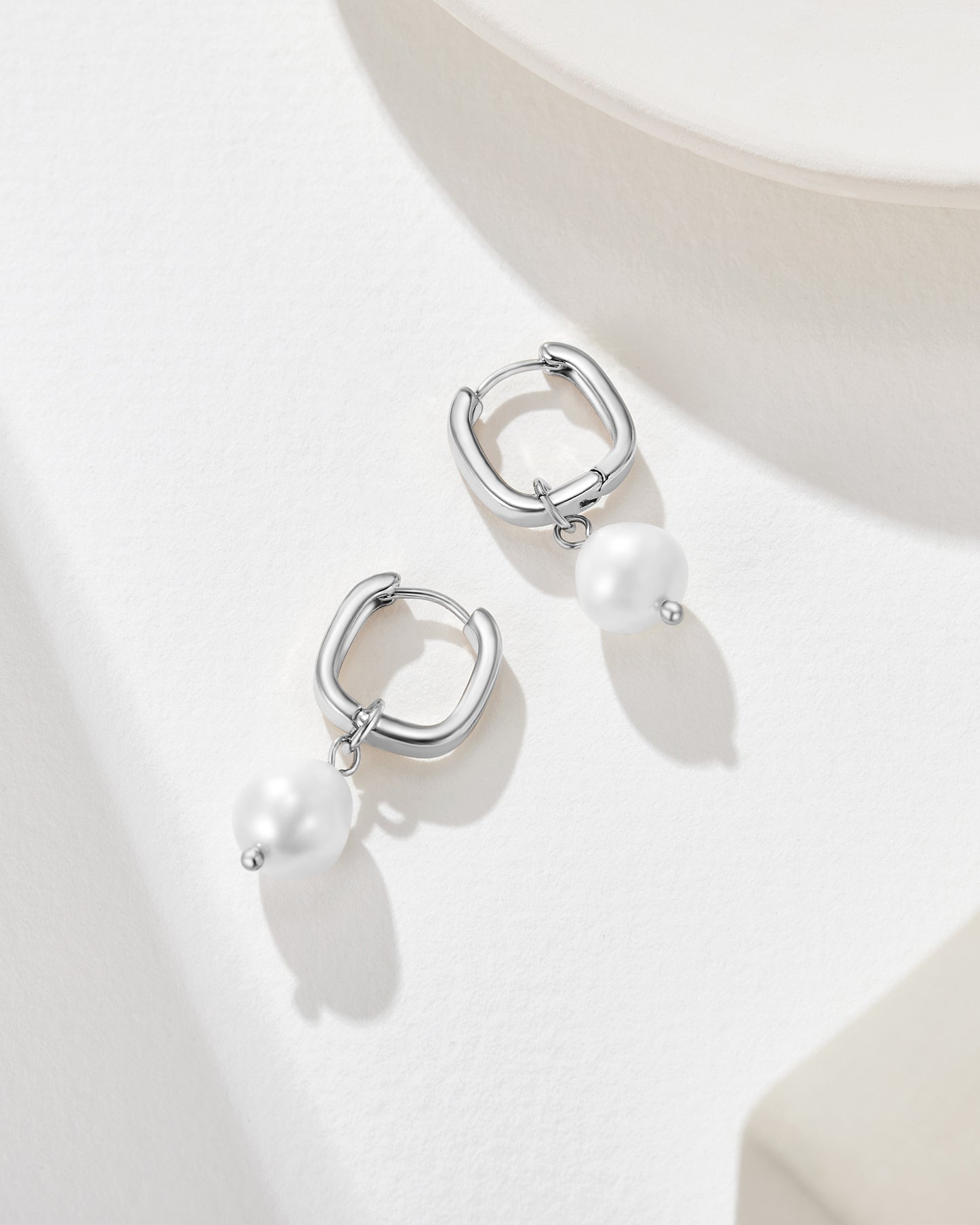 Kai Pearl Earrings - Silver Plated