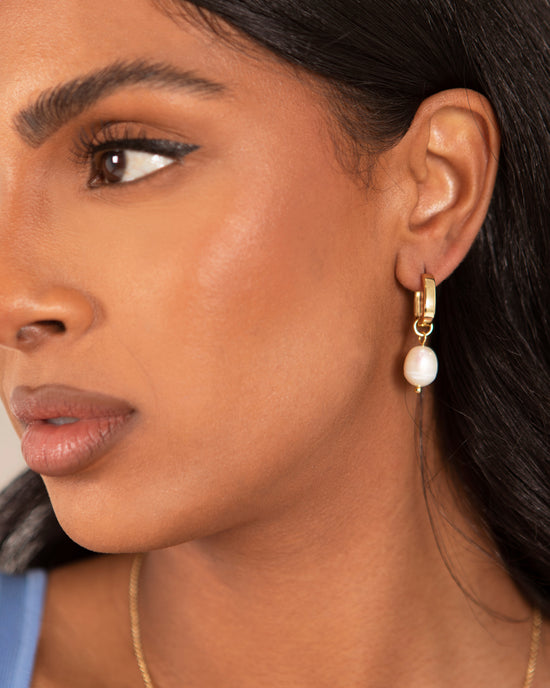Kai Pearl Earrings - 18K Gold Plated
