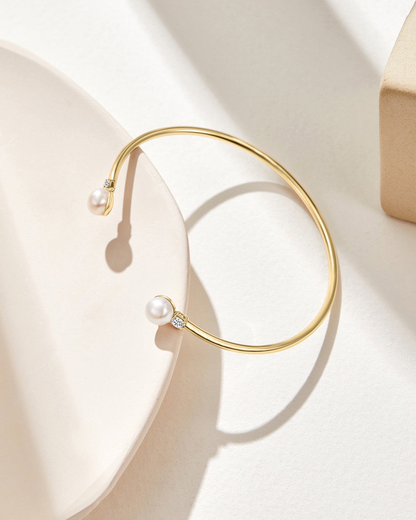 Katalina Cuff with Freshwater Pearls - 18K Gold Plated