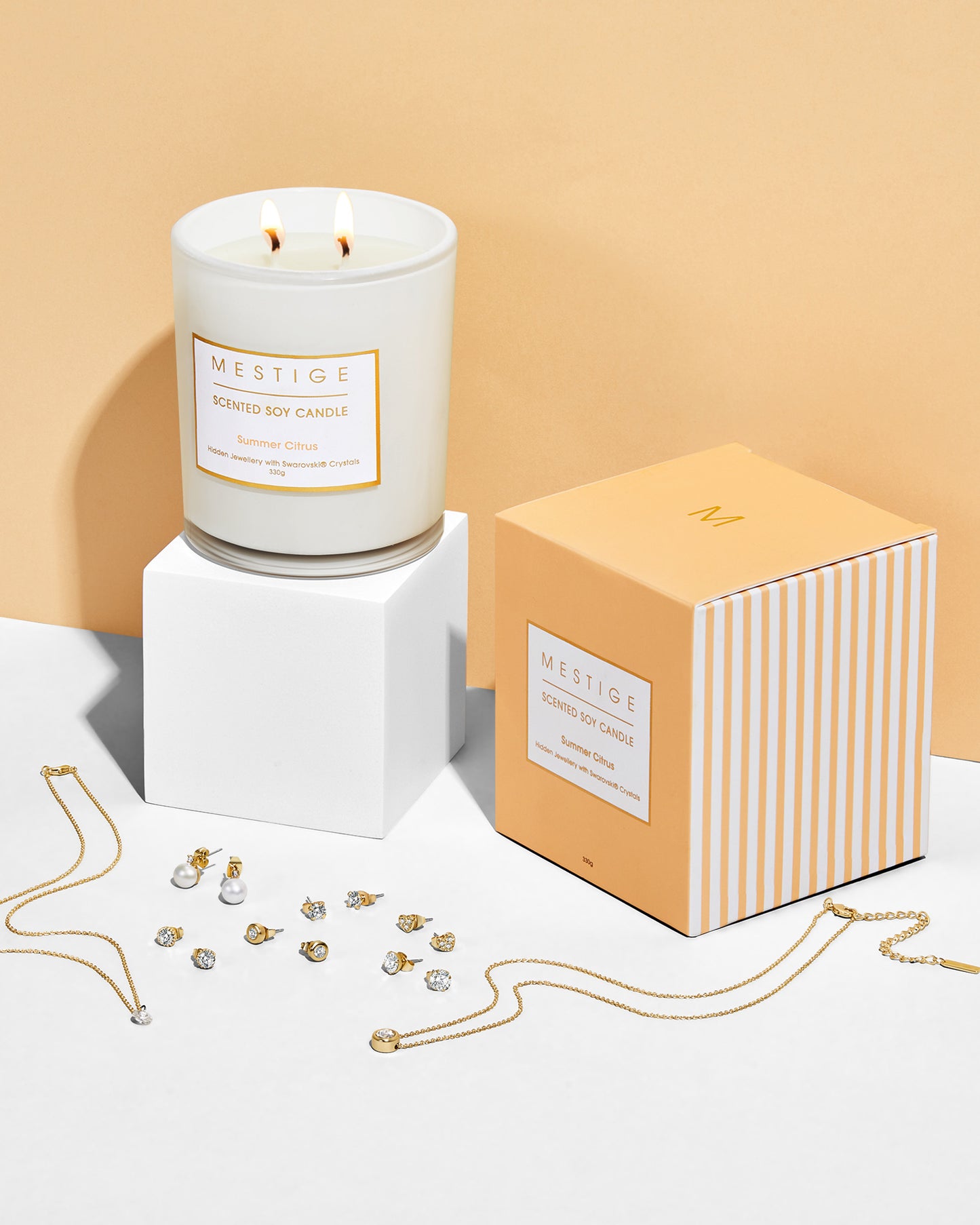 Summer Citrus Scented Candle - Grapefruit and Rose