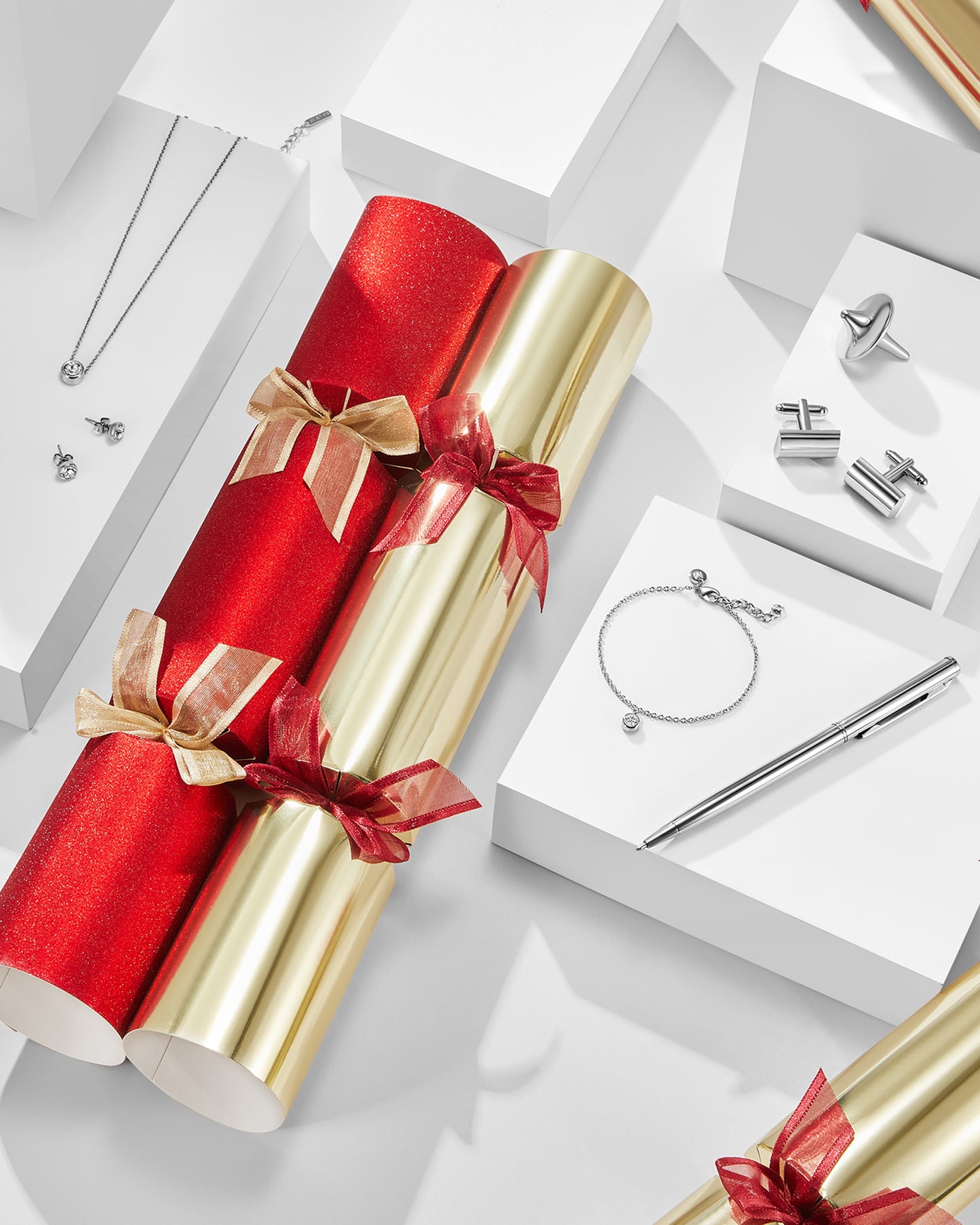 Red & Gold Shimmer Luxury Christmas Crackers – 6 Pack