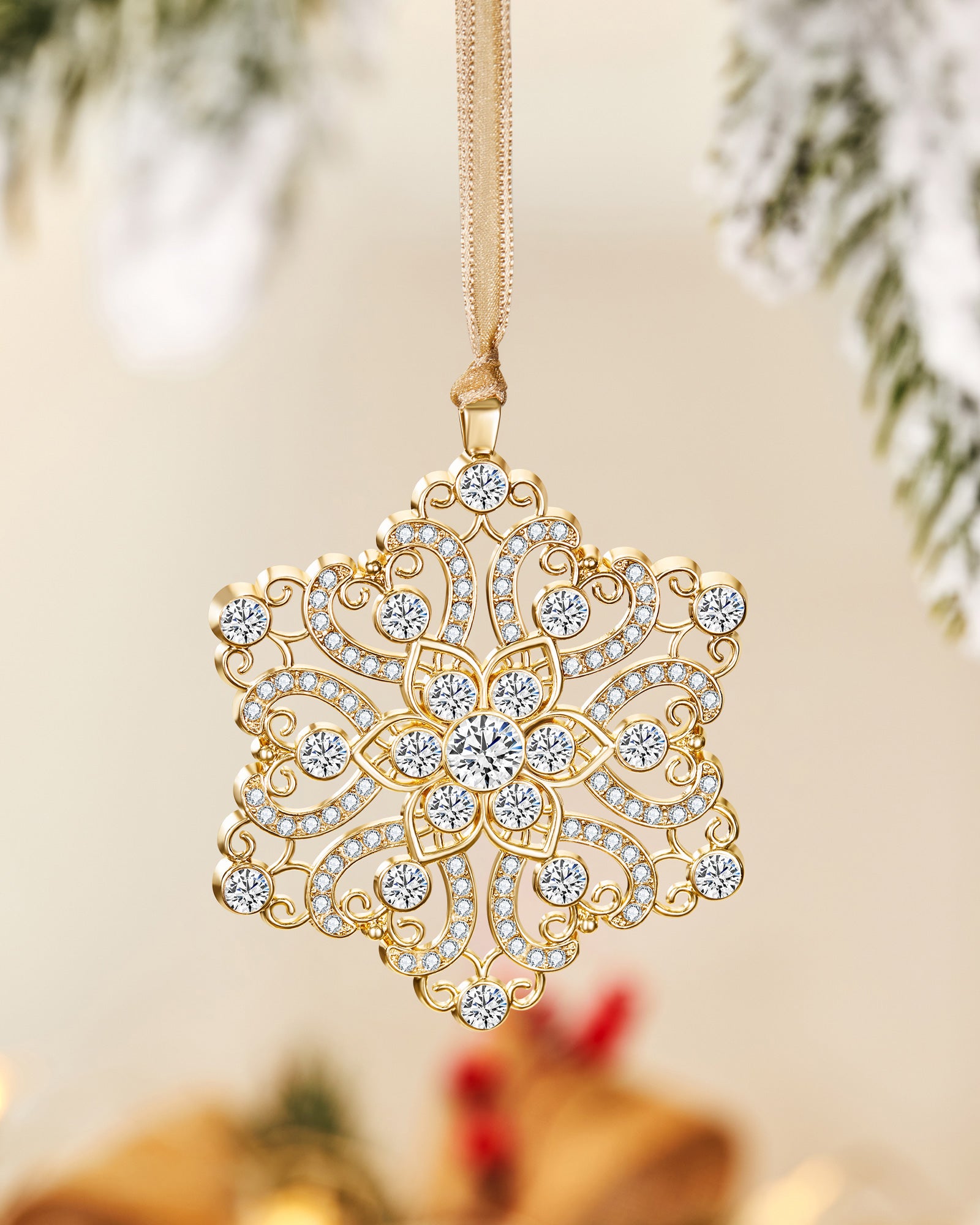 3 Piece Luxury Ornaments Set in Gold – Mestige