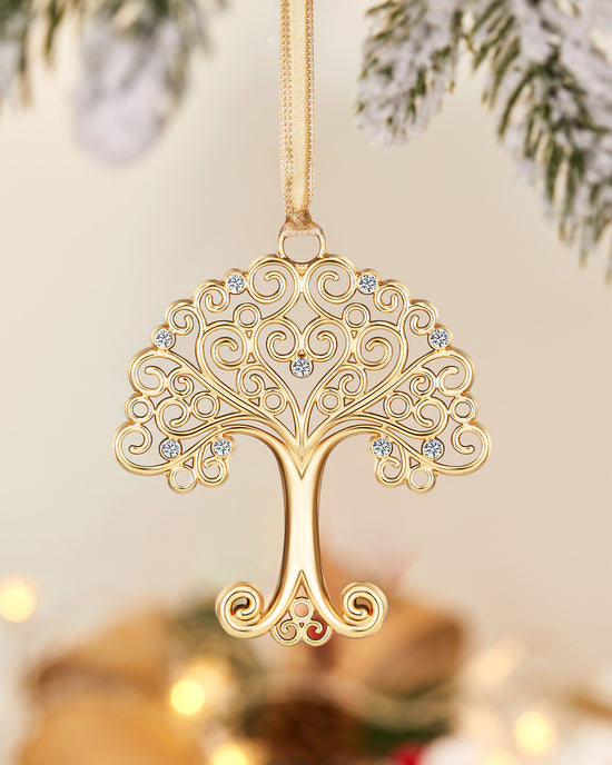 5 Piece Festive Ornaments Set in Gold